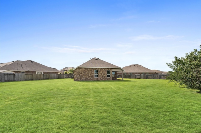2043 Plum Rose Ln, Richmond, TX 77469 - view of yard