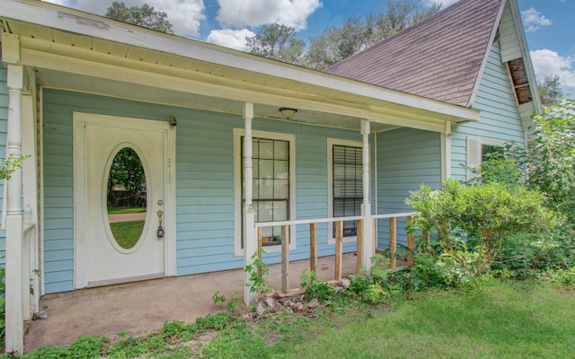2915 Quailwood St, Houston, TX 77014 - doorway to property featuring covered porch