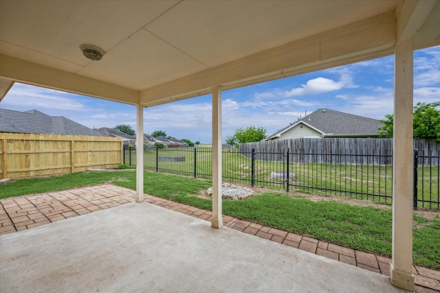 243 S Lantana Cir, Sealy, TX 77474 - view of patio / terrace