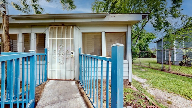 415 Briarcliff Dr, Houston, TX 77076 - entrance to property with fence