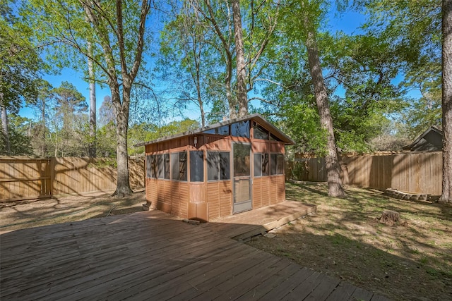 194 Velvet Leaf Pl, The Woodlands, TX 77380 - wooden terrace with a fenced backyard