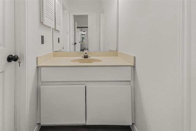 8888 Benning Dr Unit 313, Houston, TX 77031 - bathroom featuring vanity