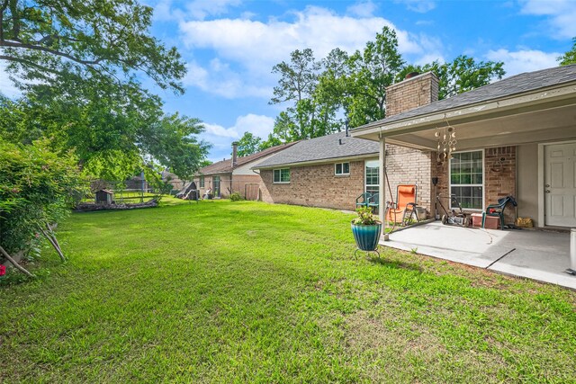 7919 Cabot St, Houston, TX 77078 - view of yard with a patio area