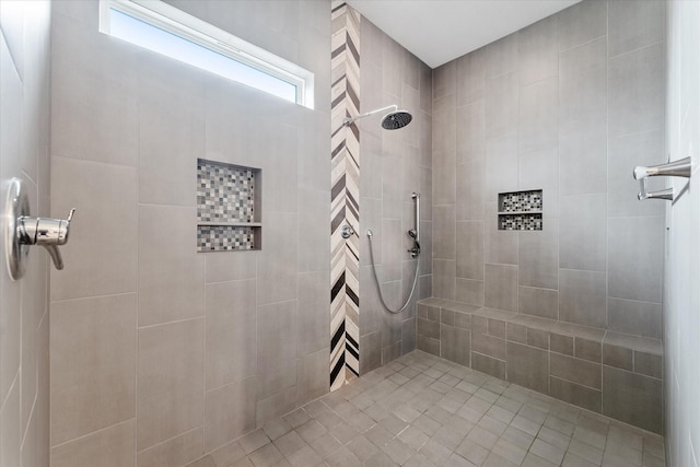 929 Oak St, Houston, TX 77018 - full bathroom featuring a tile shower