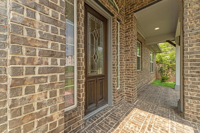 929 Oak St, Houston, TX 77018 - entrance to property with brick siding
