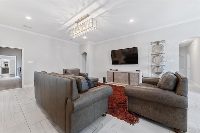 929 Oak St, Houston, TX 77018 - living area with arched walkways, ornamental molding, recessed lighting, and baseboards
