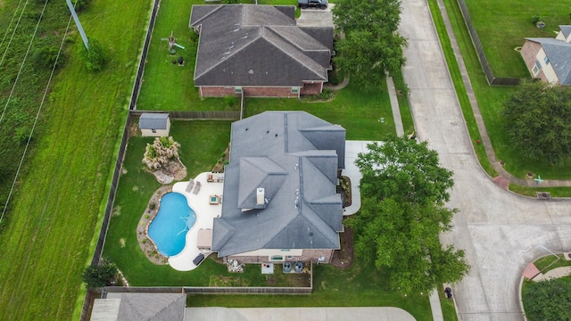 1886 Pampas Trail Dr, Friendswood, TX 77546 - view of subject property with a pool area