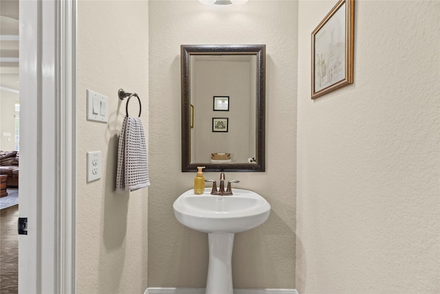 18814 Luby Creek Dr, Cypress, TX 77433 - bathroom with a textured wall