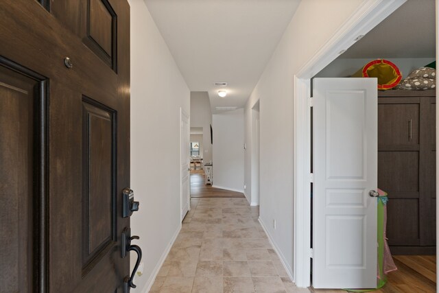 18910 S Sapling Oaks Pl, Magnolia, TX 77355 - hall featuring baseboards