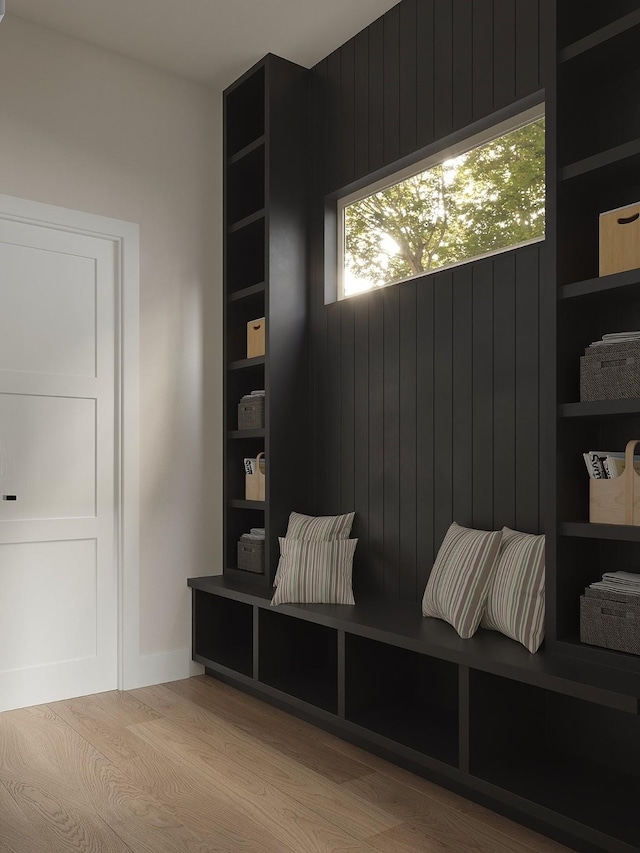 1039 Alexander St, Houston, TX 77008 - mudroom with wood finished floors and built in shelves