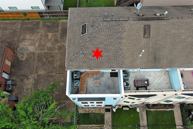 5507 Darling St, Houston, TX 77007 - drone / aerial view