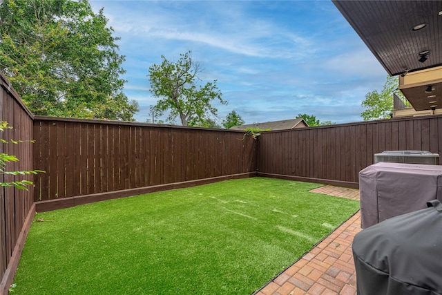 406 Fenn St Unit A, Houston, TX 77018 - view of yard featuring a patio