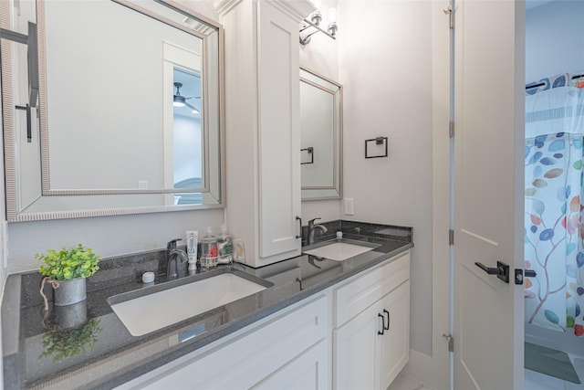 406 Fenn St Unit A, Houston, TX 77018 - full bath with double vanity and a shower with shower curtain