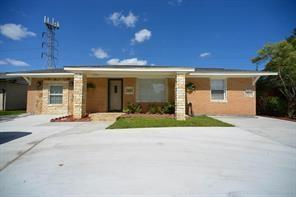 view of single story home