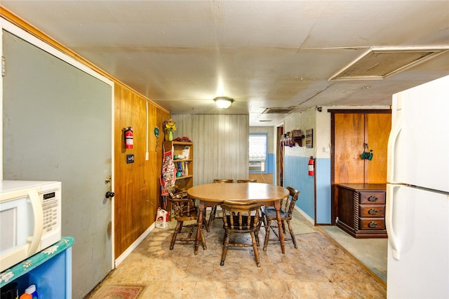 1577 Channel Dr, Brazoria, TX 77422 - dining space with light floors