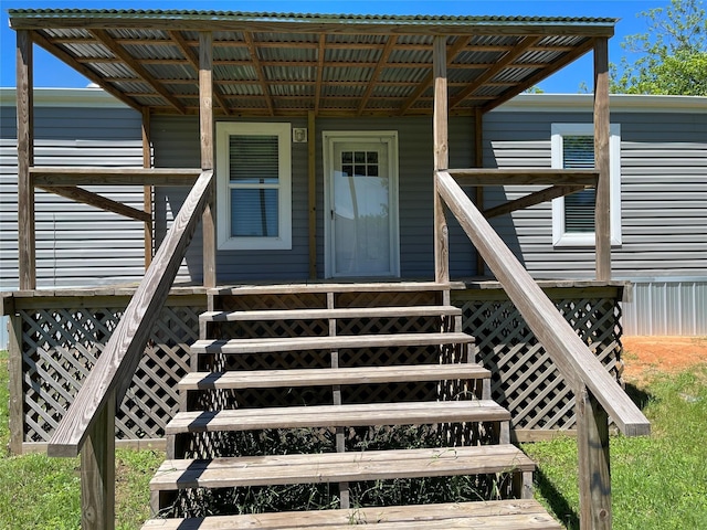 322 E College St, Fairfield, TX 75840 - view of doorway to property