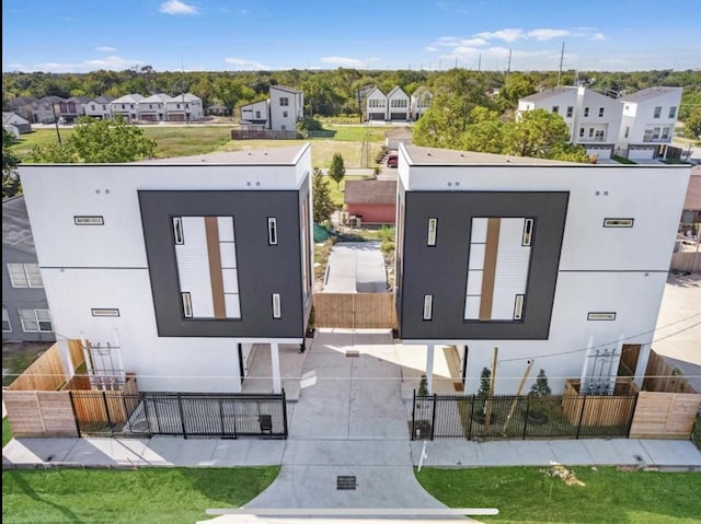 3620 Lehall St, Houston, TX 77021 - view of community with fence and a residential view