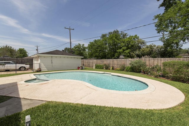 11107 Atwell Dr, Houston, TX 77096 - view of swimming pool featuring a patio area, a fenced backyard, and a pool with connected hot tub
