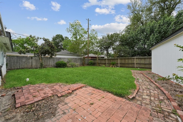 5927 Warm Springs Rd, Houston, TX 77035 - view of yard with a patio