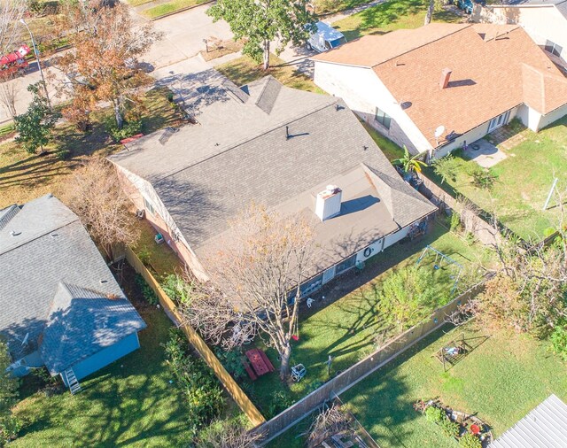 aerial view of property and surrounding area