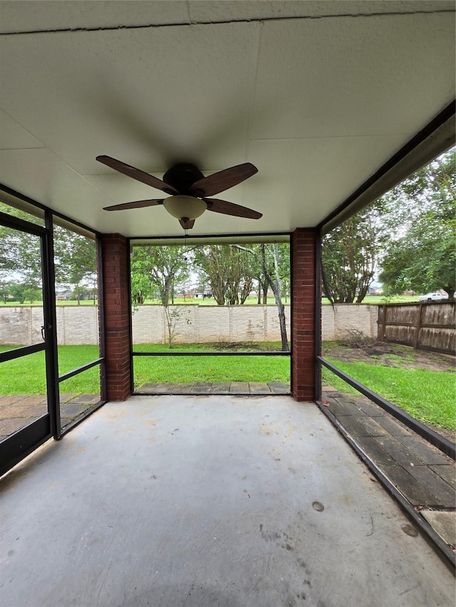 2727 N Larkspur Cir, Pearland, TX 77584 - unfurnished sunroom with a ceiling fan and plenty of natural light
