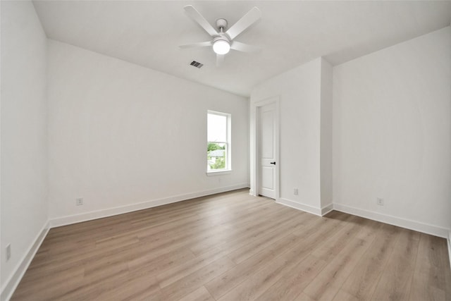 431 Neyland St, Houston, TX 77022 - spare room featuring light wood-style flooring and ceiling fan