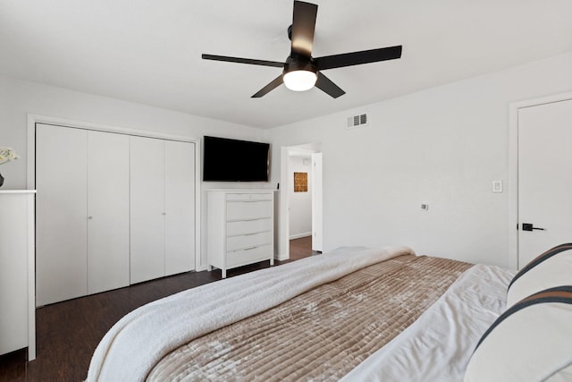 1115 Augusta Dr Unit 8, Houston, TX 77057 - bedroom featuring a closet, wood finished floors, and a ceiling fan
