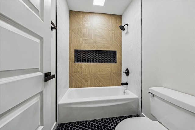 8902 Hendon Ln, Houston, TX 77036 - full bathroom featuring toilet, shower / tub combination, and tile patterned flooring