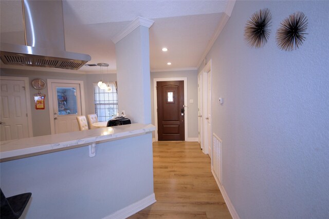3726 Straightfork Dr, Houston, TX 77082 - entrance foyer featuring ornamental molding, light wood-type flooring, baseboards, and recessed lighting