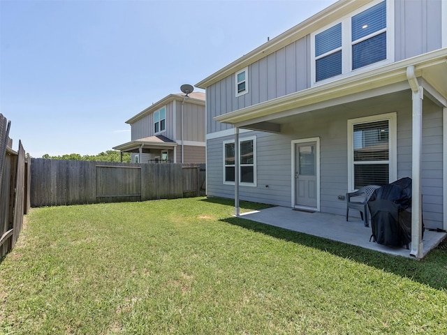 14506 Sweet Cherry Dr, Houston, TX 77069 - view of yard with a patio