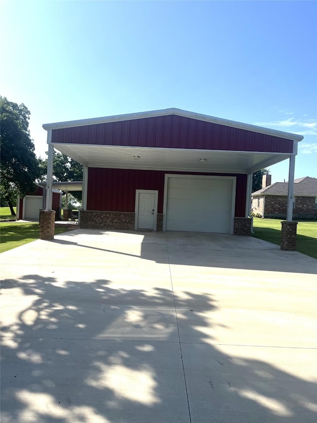 202 Golfview Dr, Normangee, TX 77871 - view of front of home featuring concrete driveway