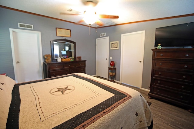 15402 Maple St, Santa Fe, TX 77517 - bedroom with crown molding and wood finished floors