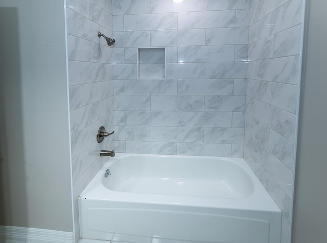 2414 Shoal Creek Dr, League City, TX 77573 - full bath with bathing tub / shower combination