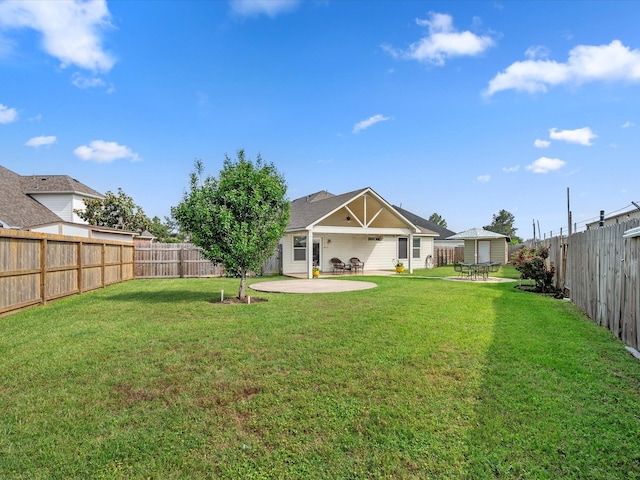 20118 Lakespire Dr, Katy, TX 77449 - view of yard with a patio