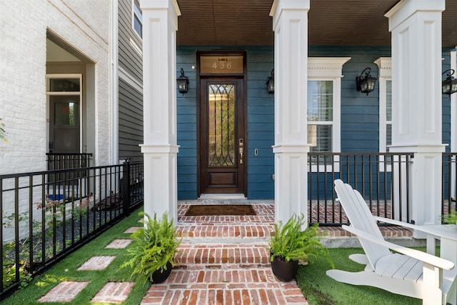 436 W 26th St, Houston, TX 77008 - entrance to property featuring covered porch