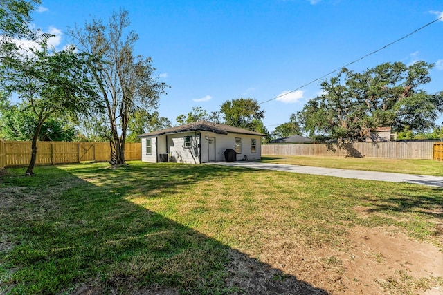 1314 W 4th St, Freeport, TX 77541 - view of front of property featuring a patio area