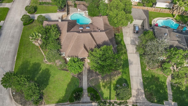 1803 Quiet Country Ct, Houston, TX 77345 - aerial view of a pool