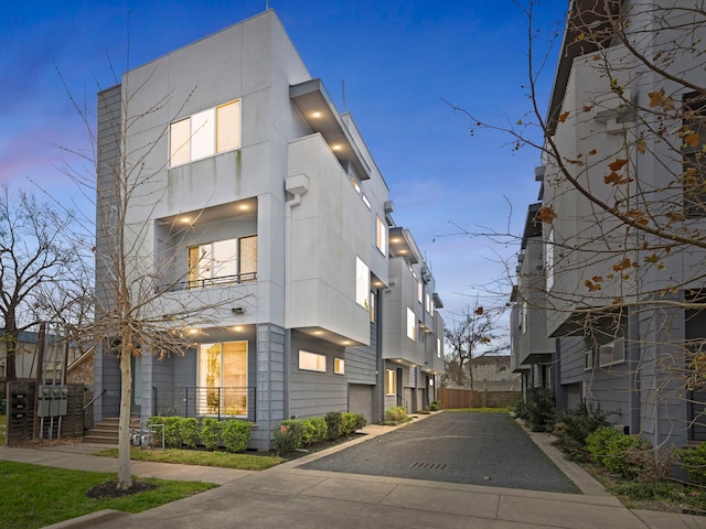 910 W 19th St Unit A, Houston, TX 77008 - view of asphalt road