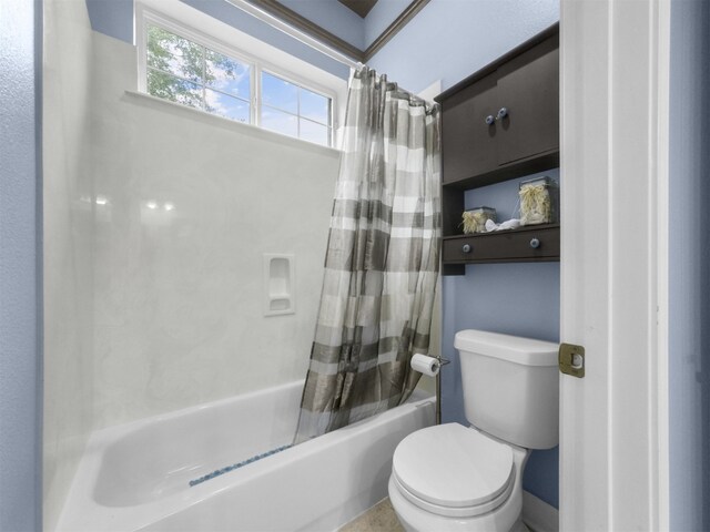 11987 White Oak Xing, Conroe, TX 77385 - bathroom featuring shower / tub combo and toilet