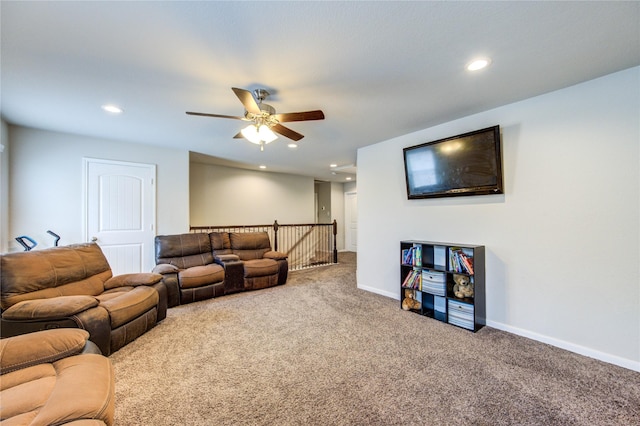 living room with carpet flooring, ceiling fan, recessed lighting, and baseboards