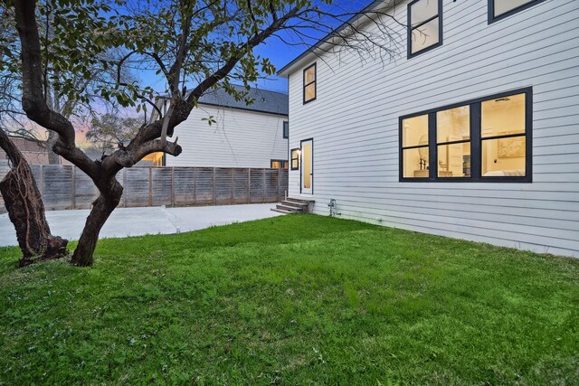 2611 Morrison St, Houston, TX 77009 - view of yard featuring a patio and entry steps