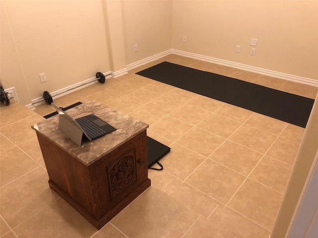 24130 Cannon Anello Ct, Katy, TX 77493 - detailed view of baseboards and a fire pit