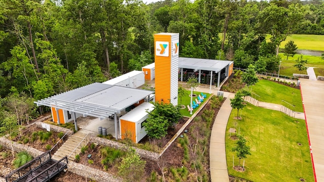 aerial view of property and surrounding area