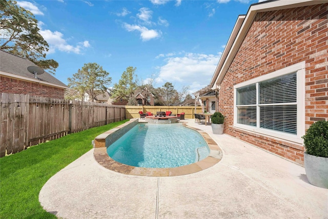 14402 Eastern Redbud Ln, Houston, TX 77044 - view of pool featuring a patio area, a fenced backyard, and a pool with connected hot tub