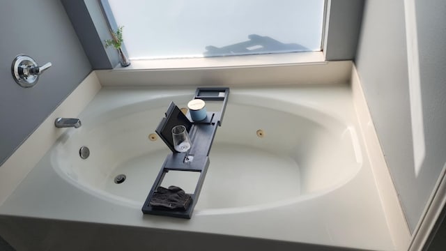18534 Wolf Creek Trl, Humble, TX 77346 - bathroom view of a tub with jets