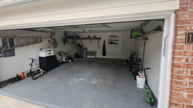 18534 Wolf Creek Trl, Humble, TX 77346 - view of garage
