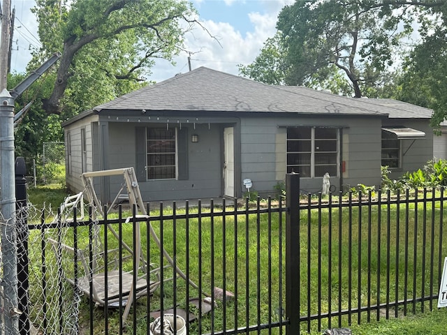 10211 Tangiers Rd, Houston, TX 77041 - bungalow featuring roof with shingles