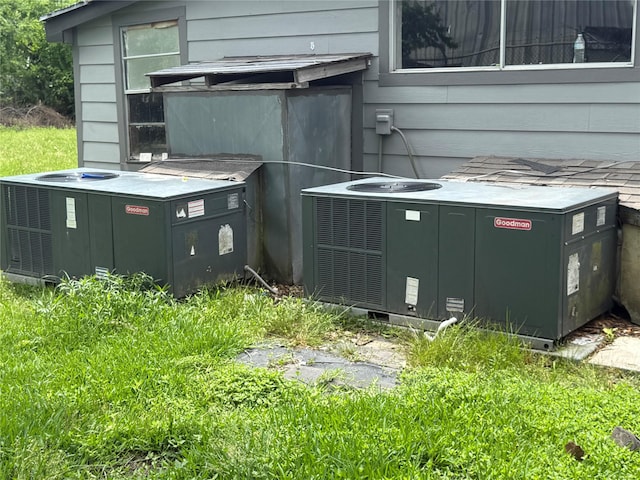 10211 Tangiers Rd, Houston, TX 77041 - exterior view of central air condition unit