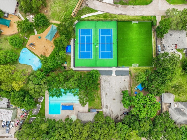 12443 Honeywood Trl, Houston, TX 77077 - aerial view of a pool area