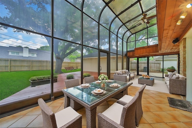 12443 Honeywood Trl, Houston, TX 77077 - sunroom / solarium featuring an outdoor hangout area and a ceiling fan